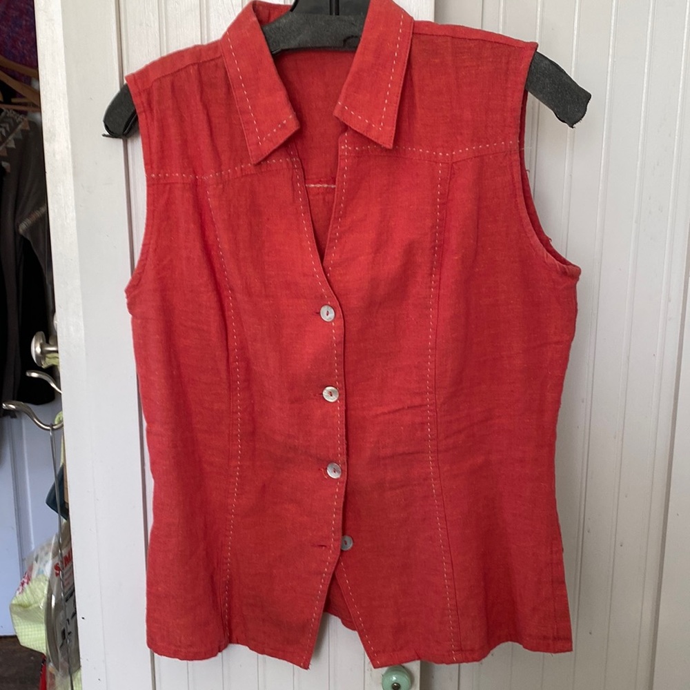 Red 100% Linen Blouse.  Mother of Pearl Buttons.  Medium.